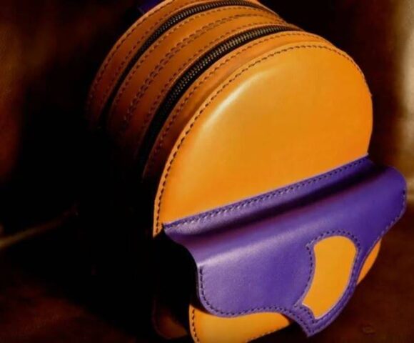 Круглый рюкзак из кожи