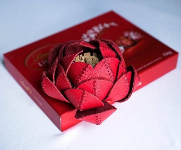 Пион из кожи