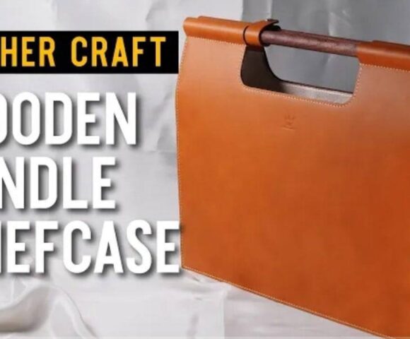 Портфель с деревянными ручками