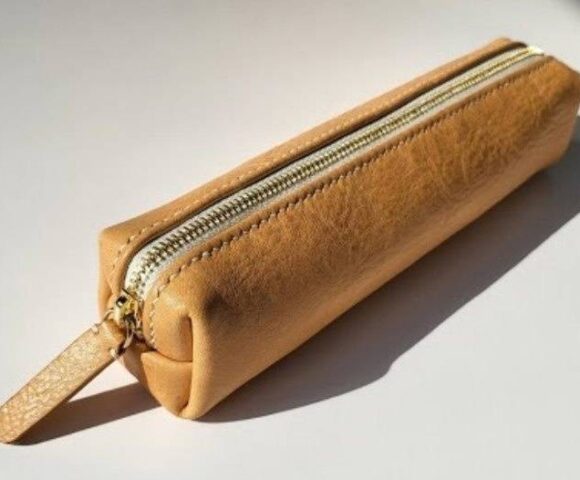 Пенал для ручек из кожи