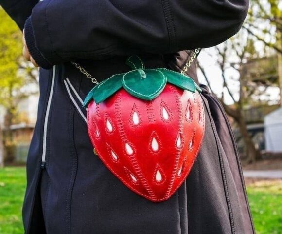 Сумка клубника