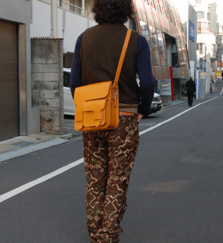 Сумка на плечо из кожи