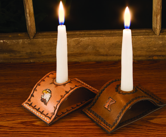 Подсвечник из кожи