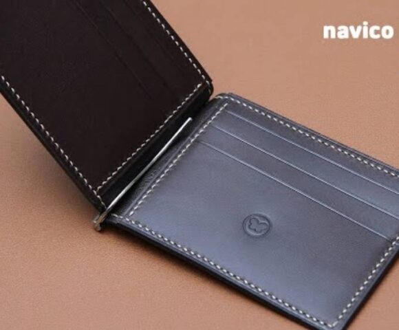 Зажим для денег из кожи