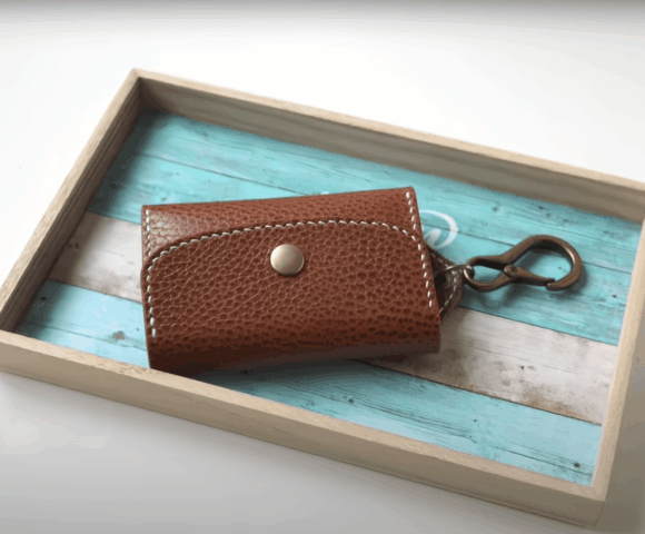 Ключница из кожи