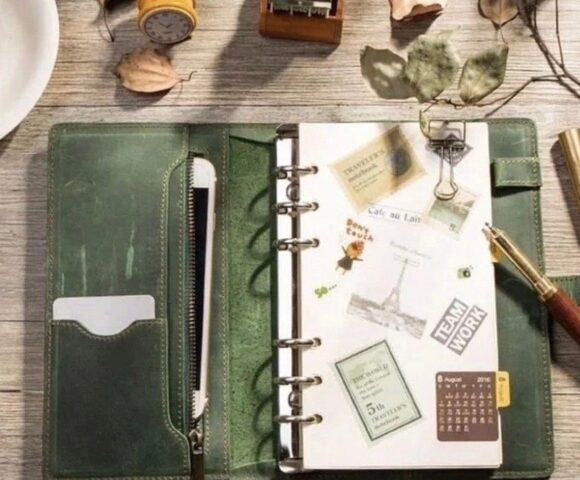 Обложка для блокнота на кольцевом механизме