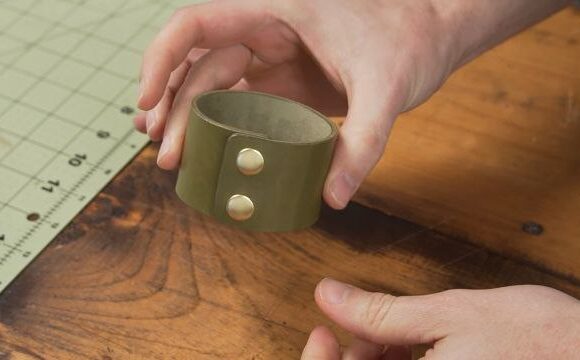 Выкройка браслет манжета из кожи