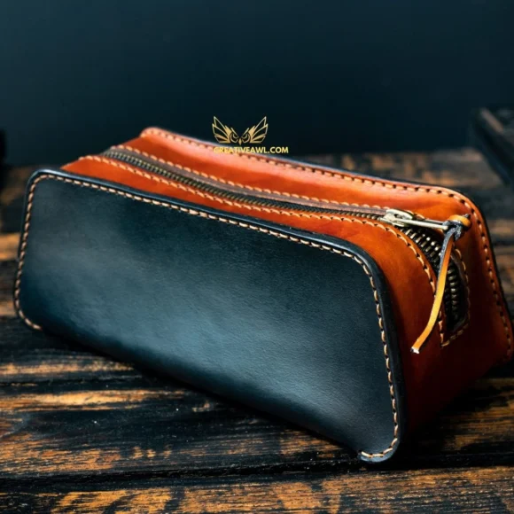 Пенал из кожи для карандашей и ручек