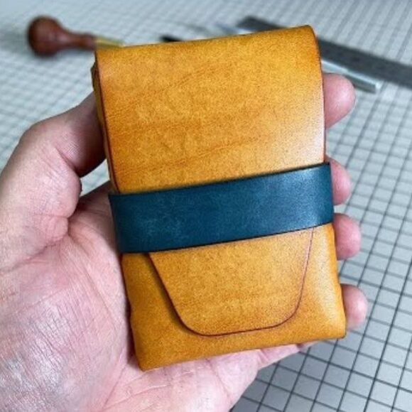 Выкройка кожаный картхолдер без швов