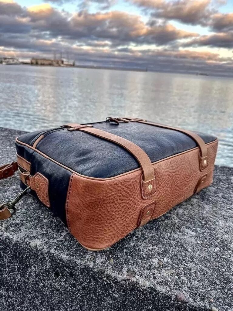 Из кожи Сумка портфель