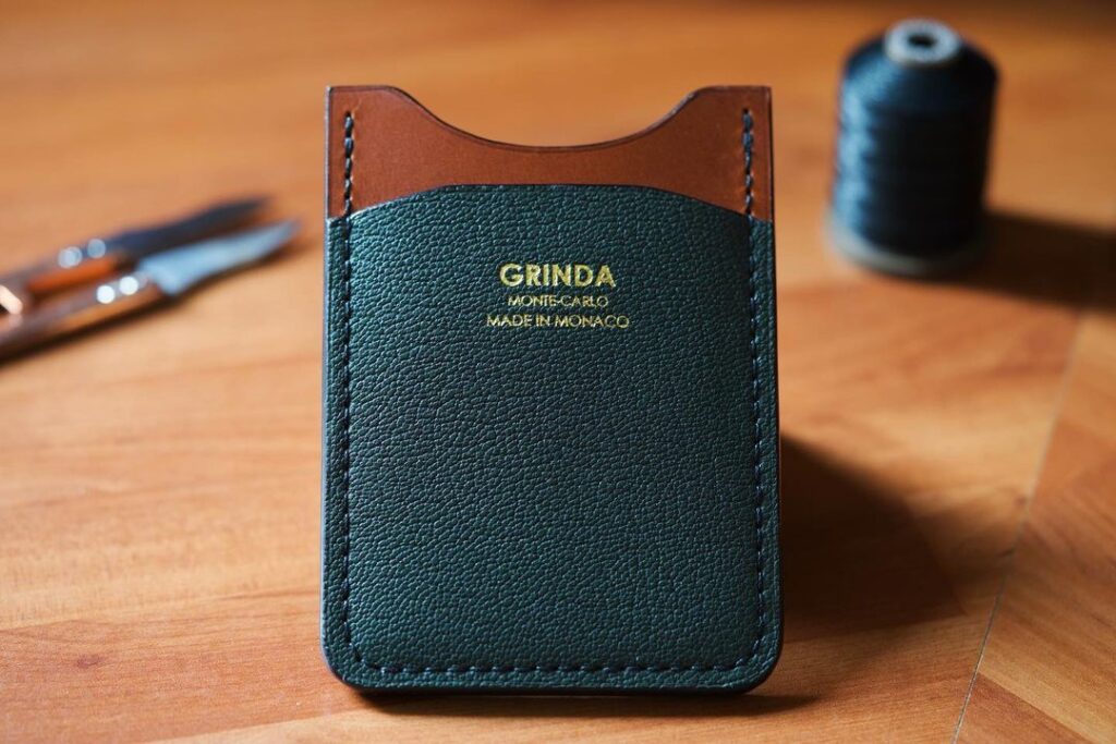 Вторая версия выкройки из кожи