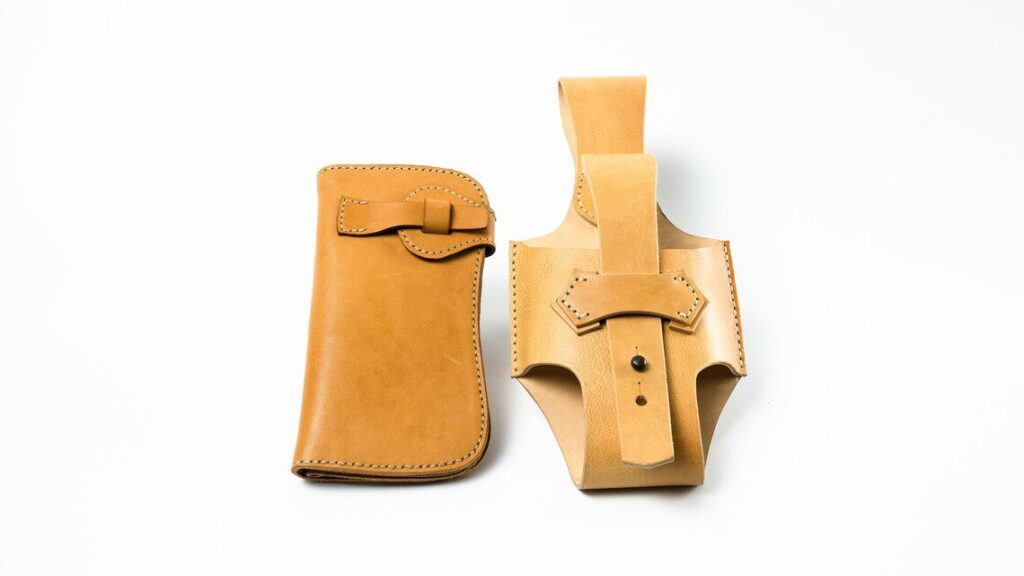 Байкерский кожаный и брутальный кошелёк с кобурой выкройка