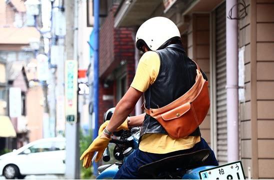 слинг или большая бананка